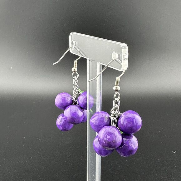 Fun Grapevine Light Wood Grape Berries Dangle Earrings Purple Green Handmade 2" - Picture 9 of 10